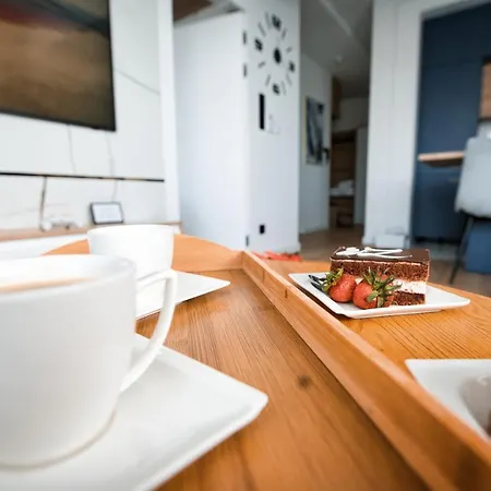 Boutique 62 By Housine *